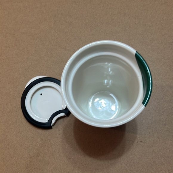 Starbucks Travel Mug - Picture 4 of 5